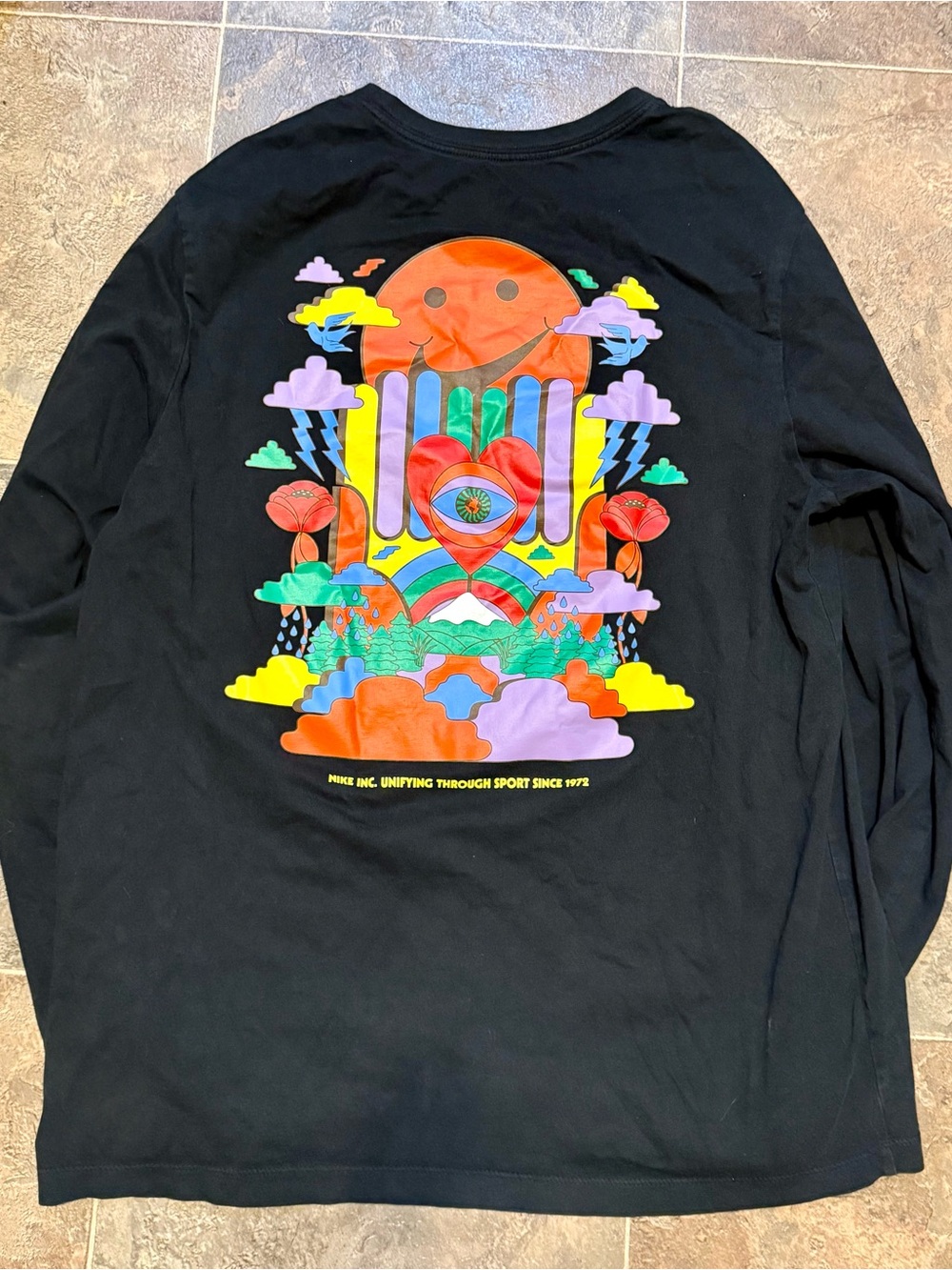 NIKE PEACE & LOVE LONG SLEEVE TEE